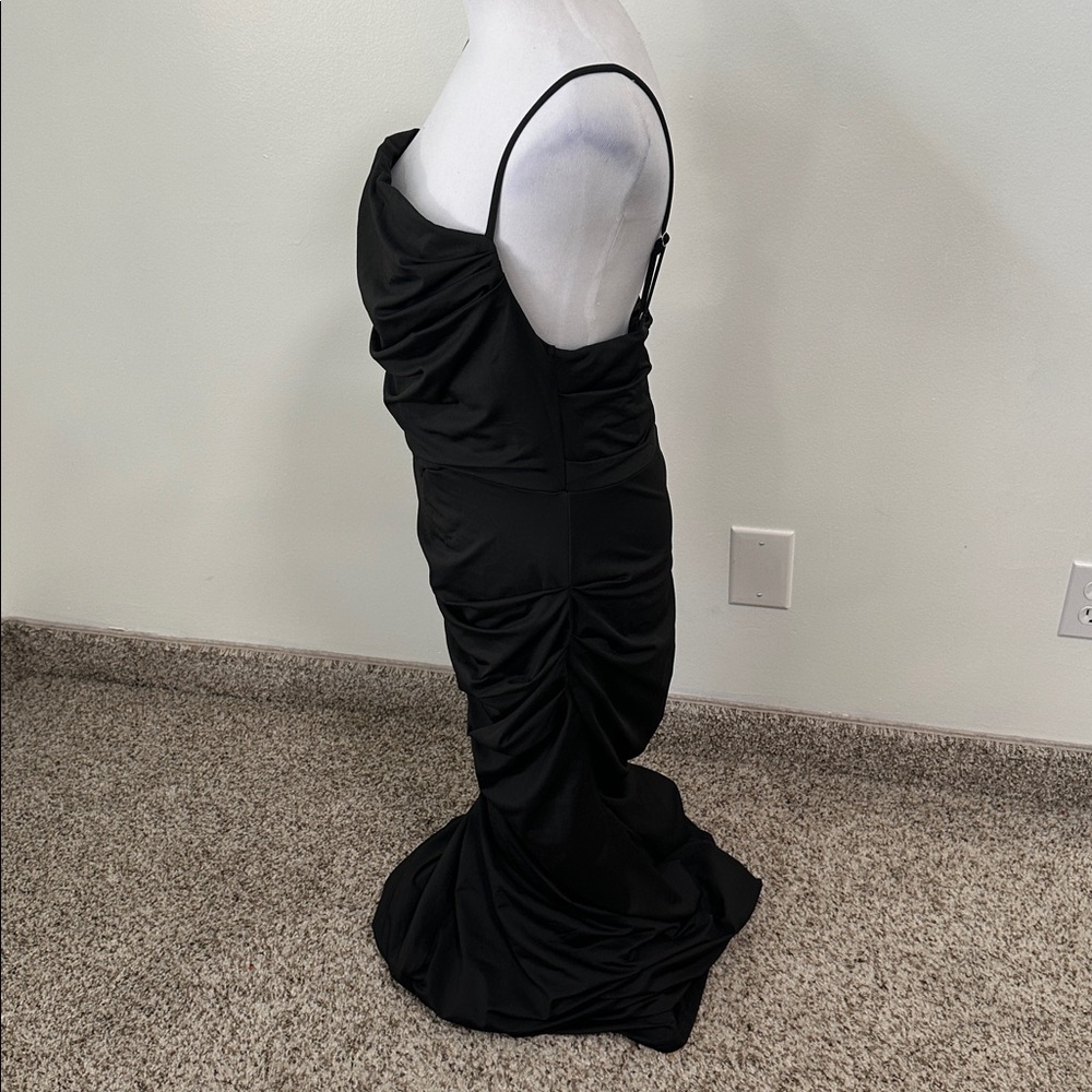 🏆 NWT Parthea Ruched Bodycon Formal Dress - Picture 3 of 5